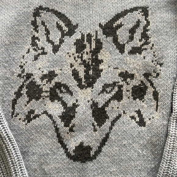 Banana Republic wolf sweater 🐺🍂 - Picture 3 of 4